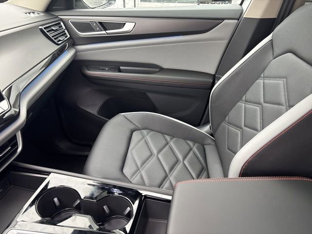 New 2026 Volkswagen Atlas Peak Edition image 13