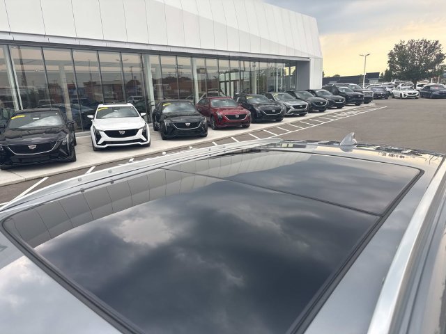 Certified 2023 Cadillac XT5 Premium Luxury AWD/4WD image 14