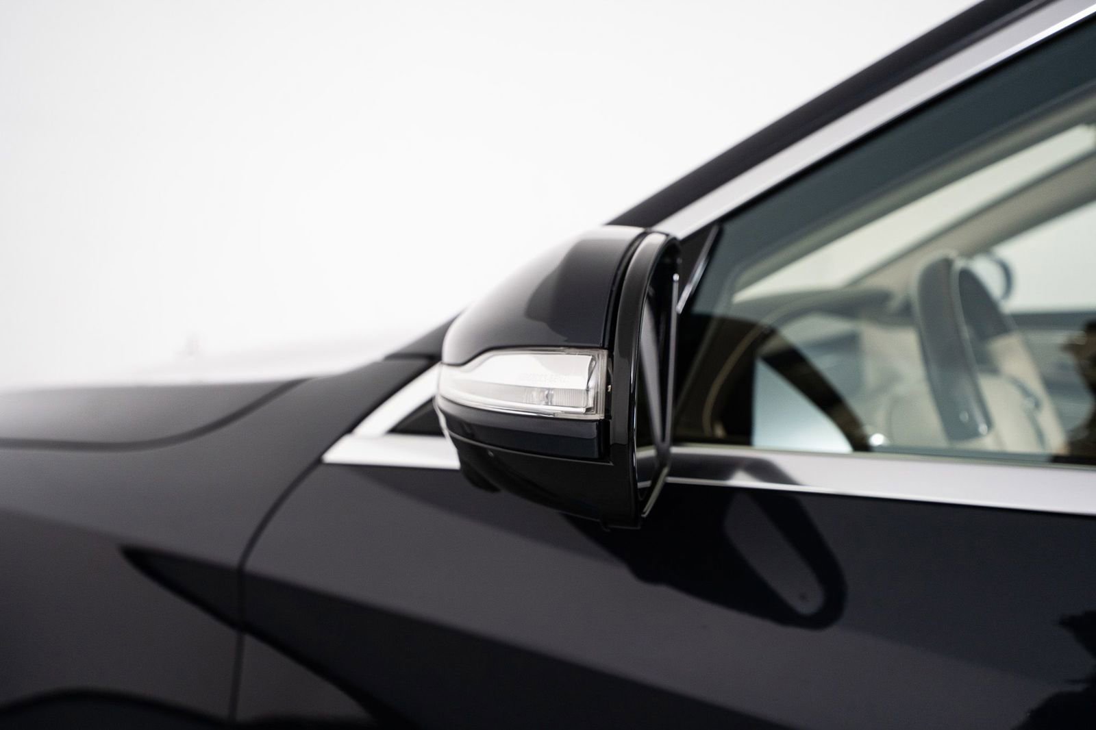 Used 2018 Mercedes-Benz S 560 Sedan image 15