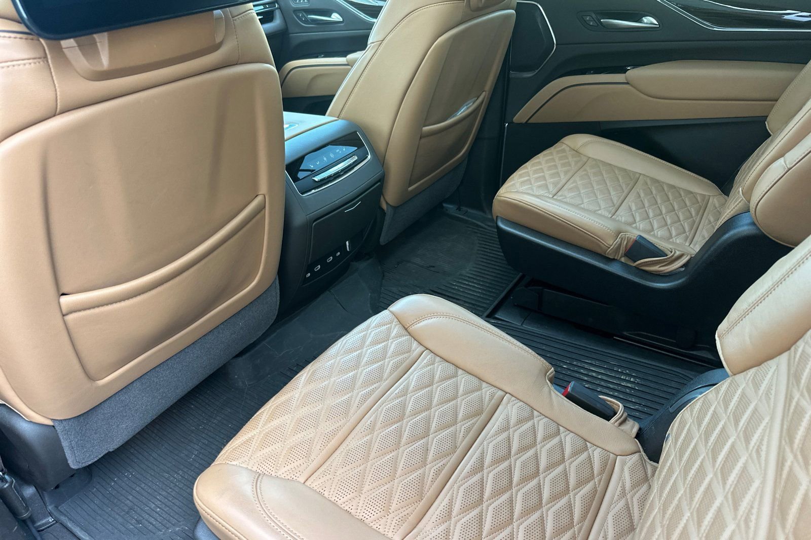 Used 2023 Cadillac Escalade ESV Sport w/ Touring Package image 14