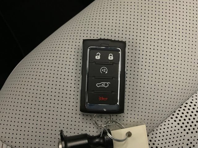 New 2026 Jeep Cherokee Overland w/ Advanced Pro Tech Group AWD/4WD image 27
