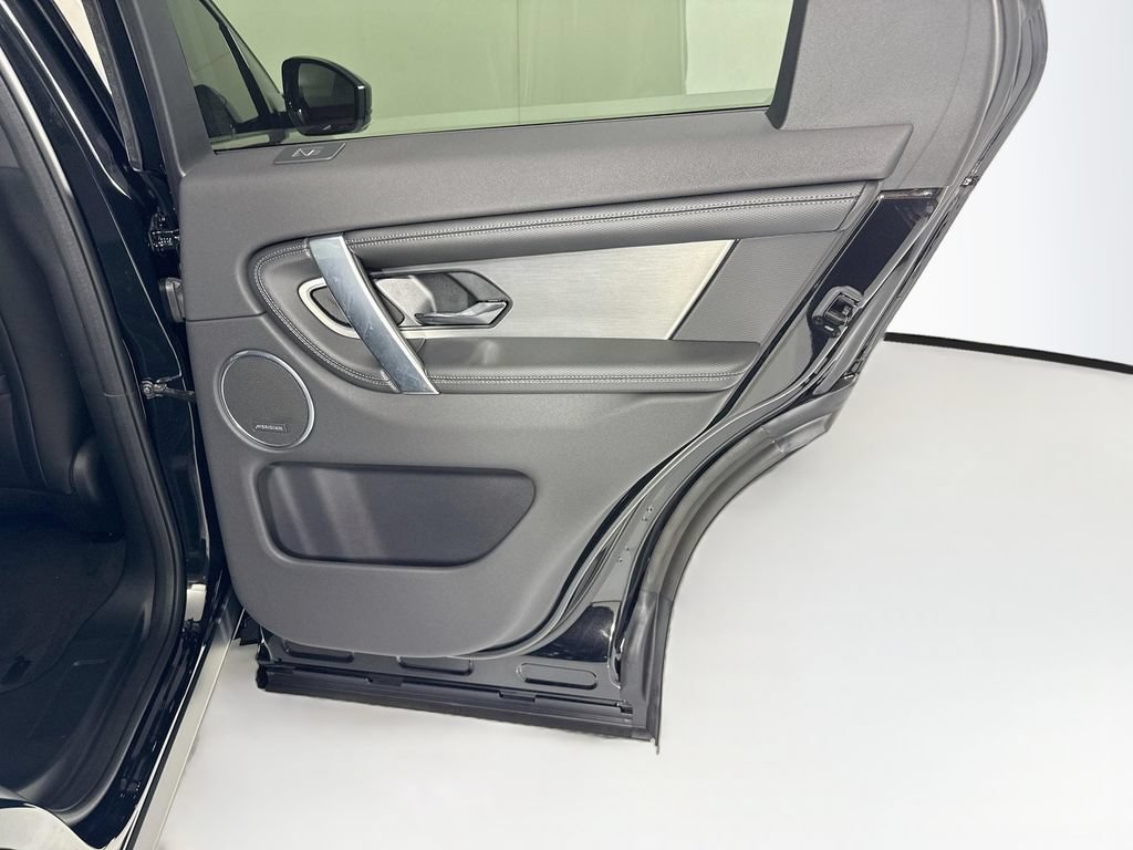 New 2026 Land Rover Discovery Sport Landmark AWD/4WD image 27