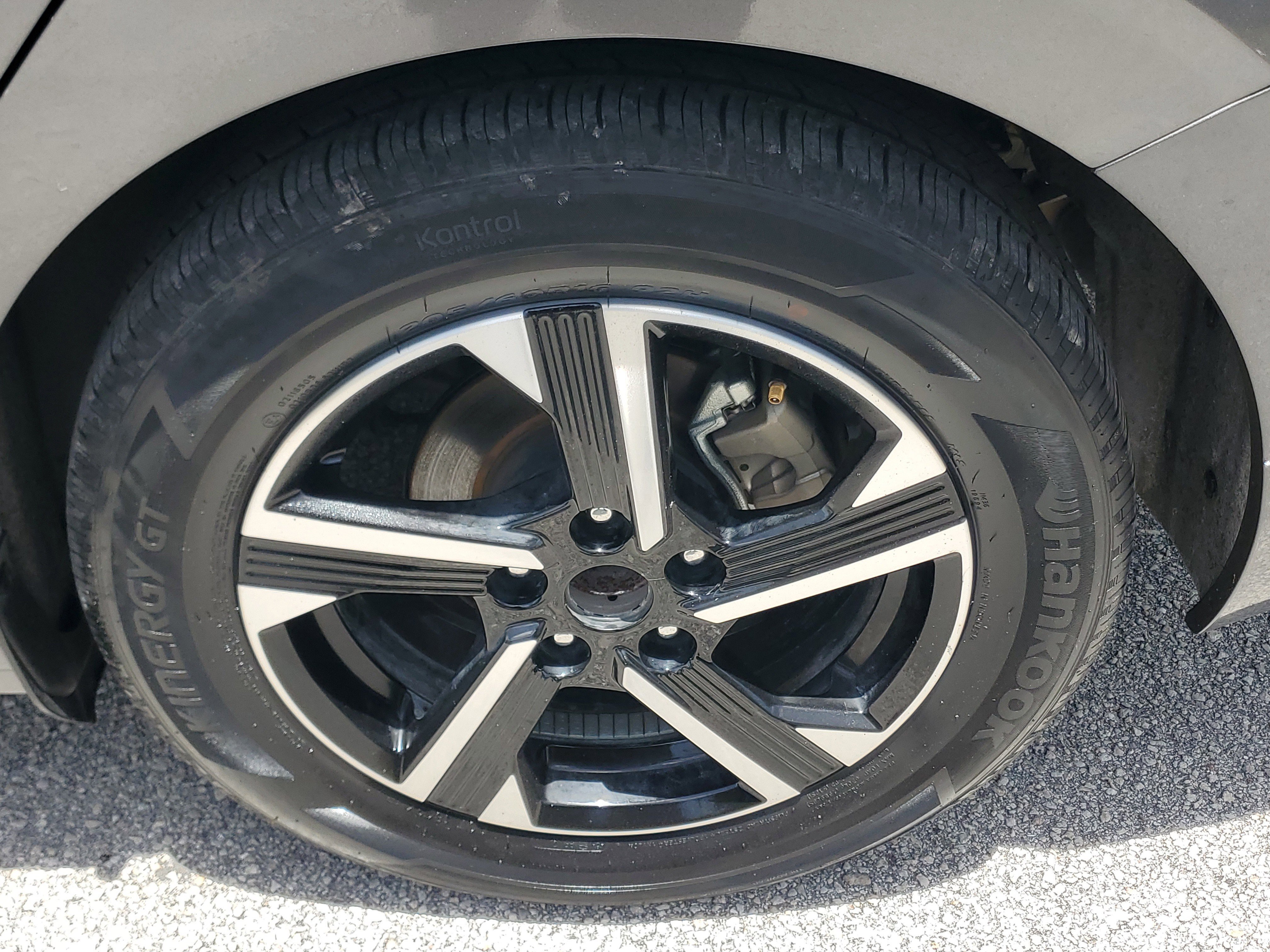 Used 2024 Nissan Sentra SV image 7