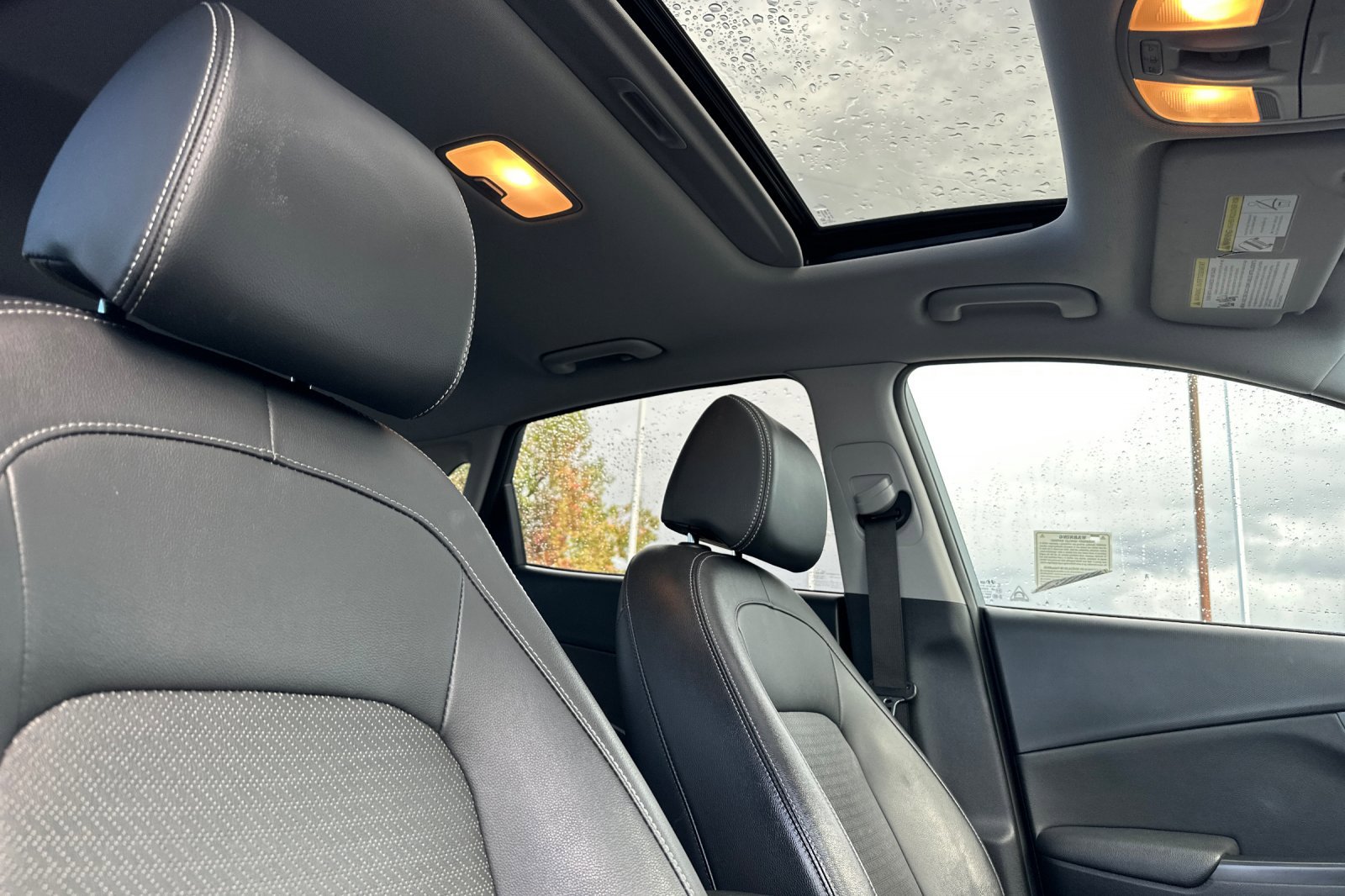 Used 2021 Hyundai Kona Limited w/ Cargo Package image 17