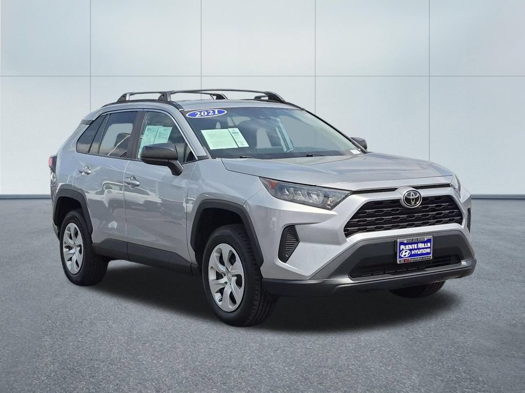 Used 2021 Toyota RAV4 LE w/ Carpet Mat Package (TMS) FWD image 8