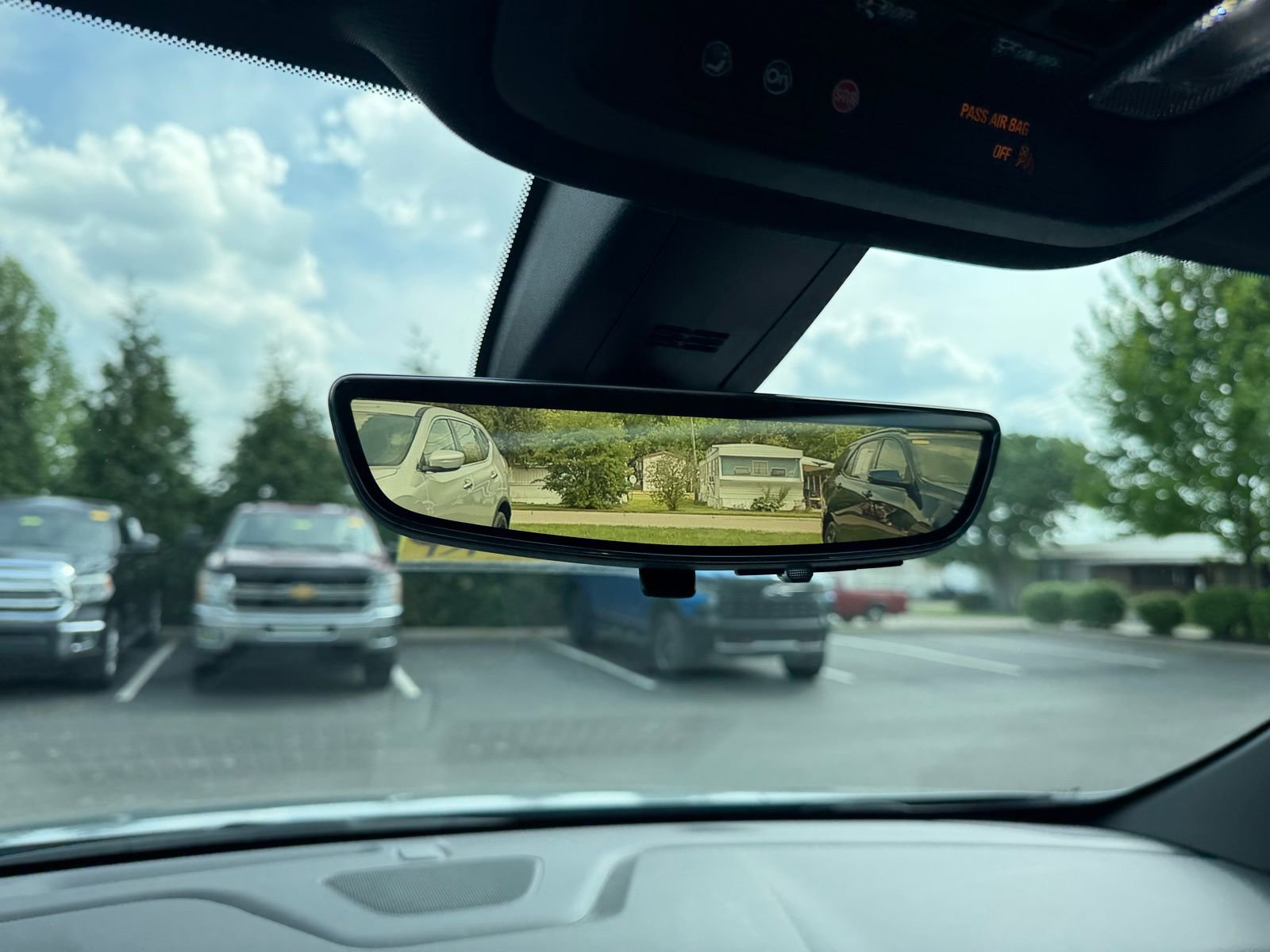 Used 2023 Chevrolet Traverse Premier w/ LPO, Floor Liner Package AWD/4WD image 22