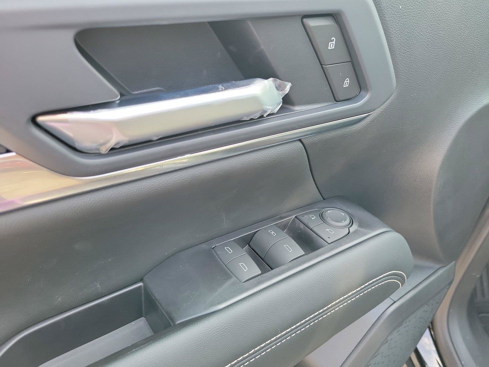 New 2027 GMC Terrain Elevation FWD image 22