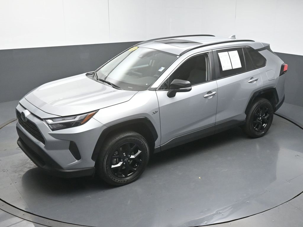 Used 2022 Toyota RAV4 XLE image 43
