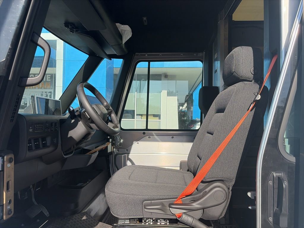 Used 2024 Chevrolet Brightdrop 600 w/ Battery Pack, Max Range AWD/4WD image 10