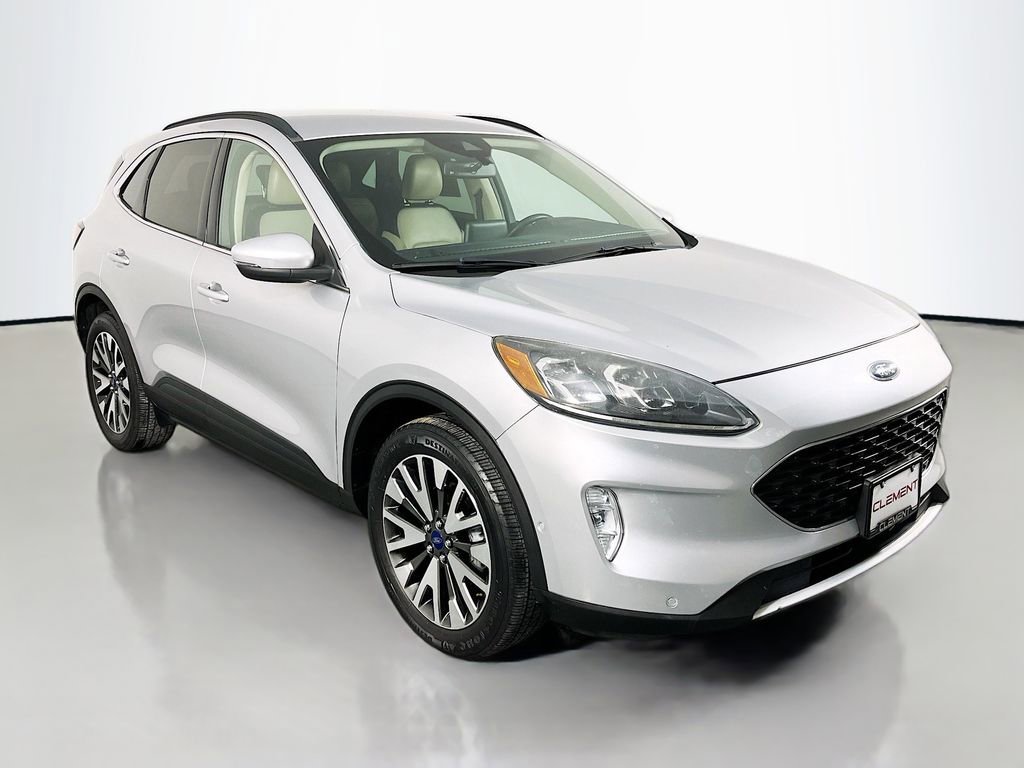 Used 2020 Ford Escape Titanium image 4