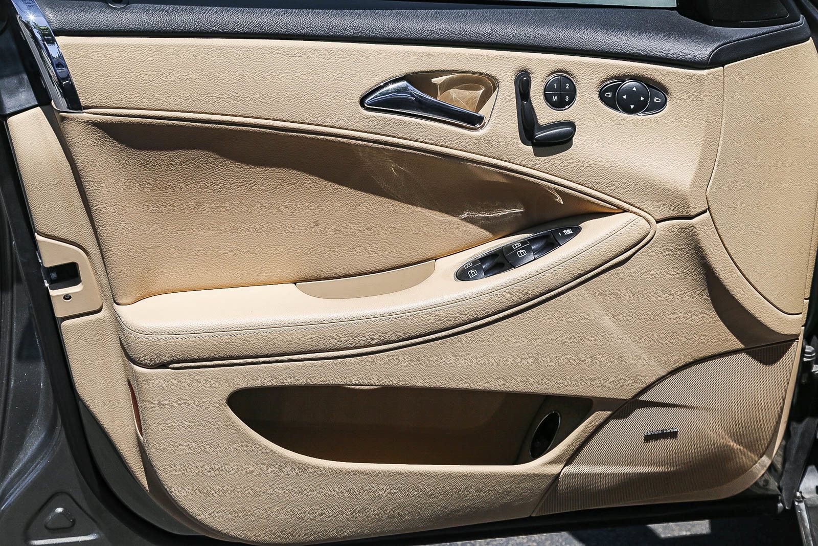 Used 2006 Mercedes-Benz CLS 500 image 19