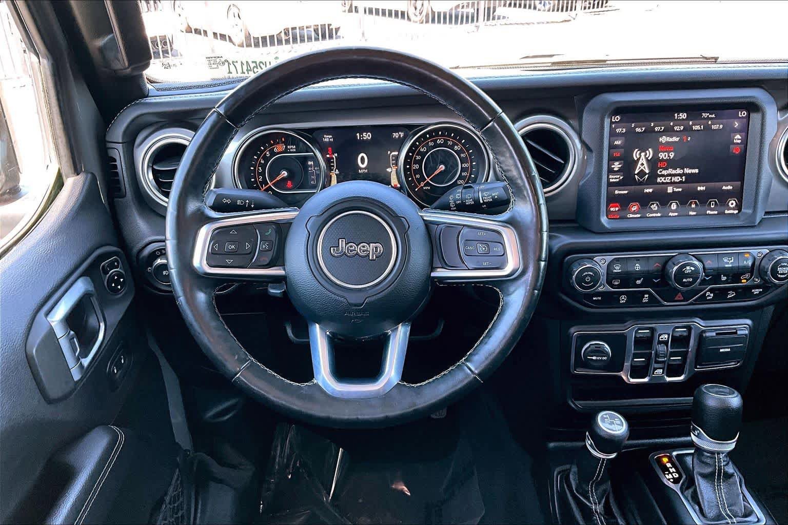 Used 2020 Jeep Wrangler Unlimited Sahara AWD/4WD image 5