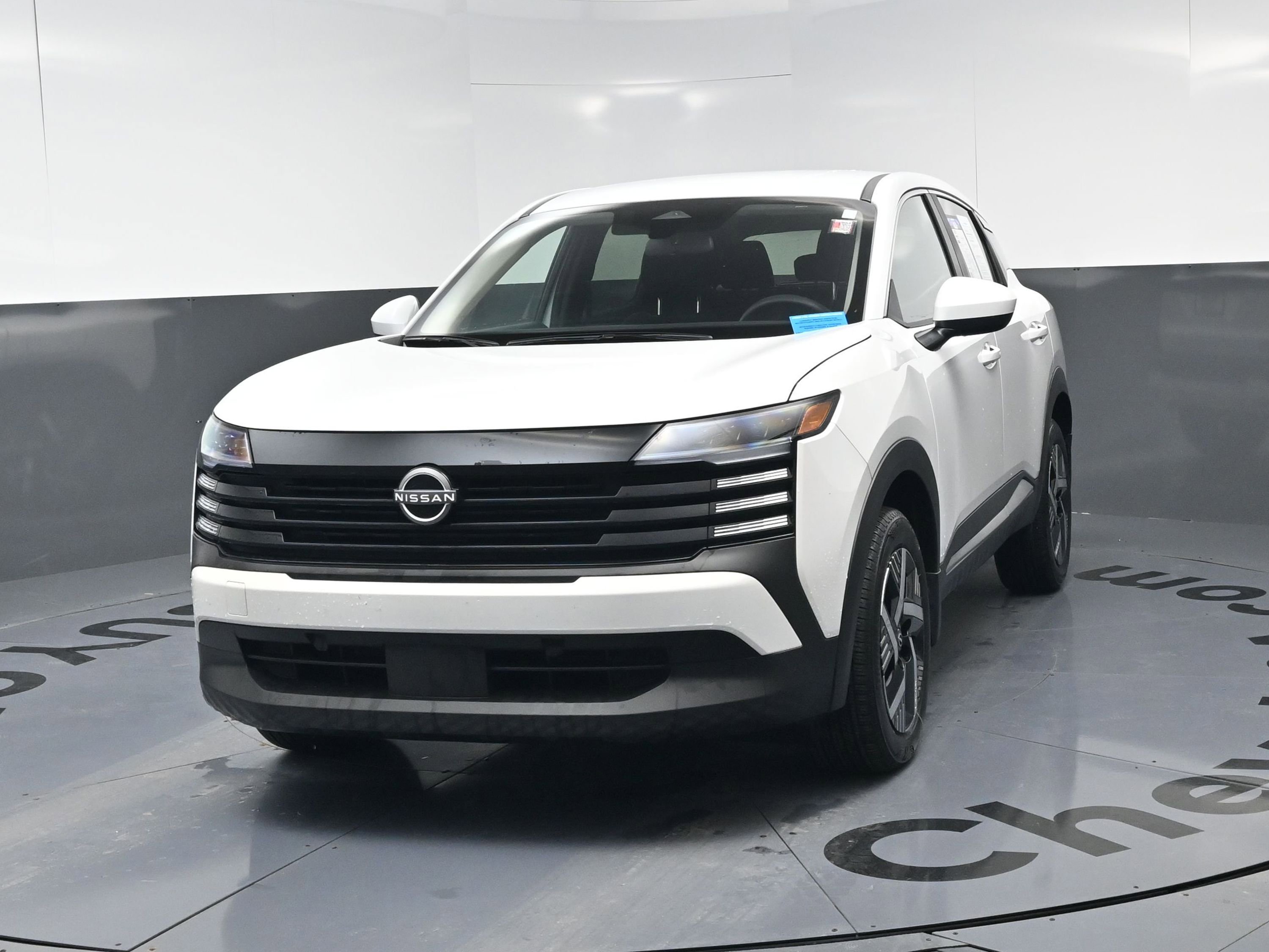 Used 2025 Nissan Kicks SV w/ Charging Package image 11