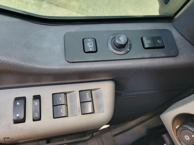 Used 2016 Ford F250 Lariat w/ Lariat Ultimate Package AWD/4WD image 14