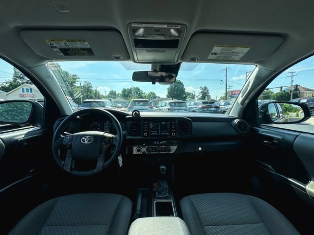 Used 2022 Toyota Tacoma SR AWD/4WD image 19