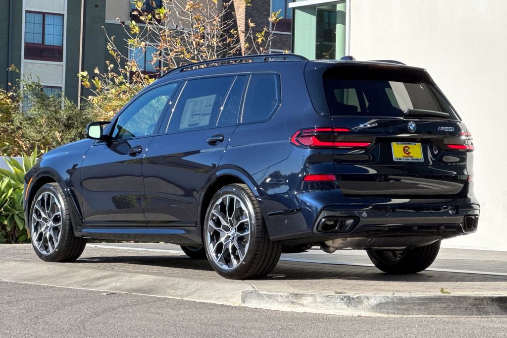 New 2026 BMW X7 M60i w/ Executive Package image 5
