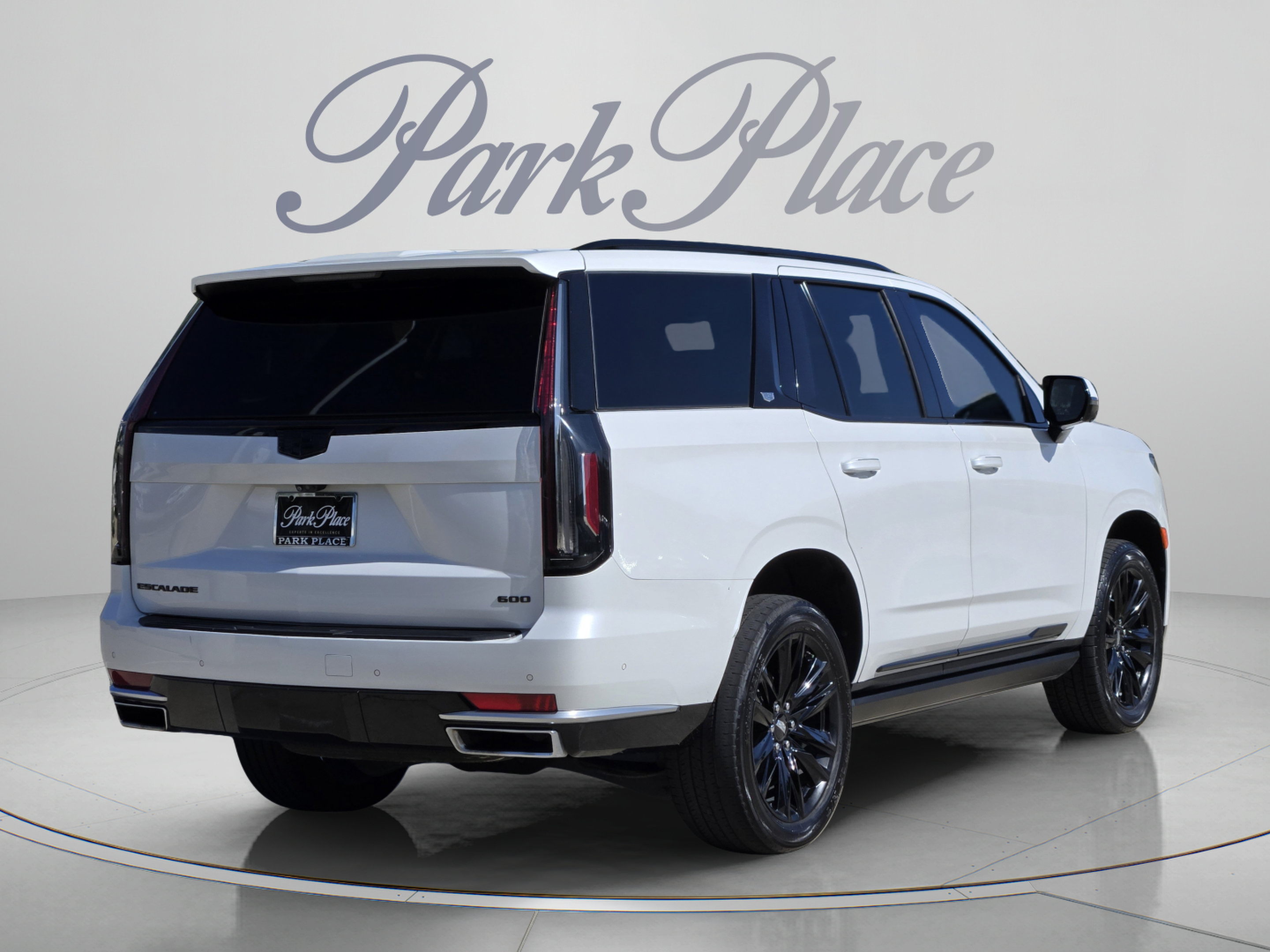 Used 2023 Cadillac Escalade Sport Platinum w/ LPO, Floor Liner Package AWD/4WD image 5