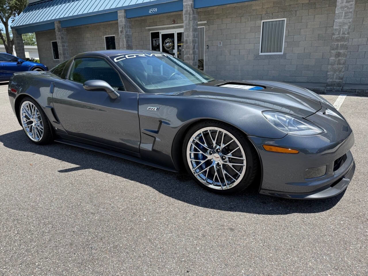 Used 2009 Chevrolet Corvette ZR1 w/ Preferred Equipment Group RWD image 11