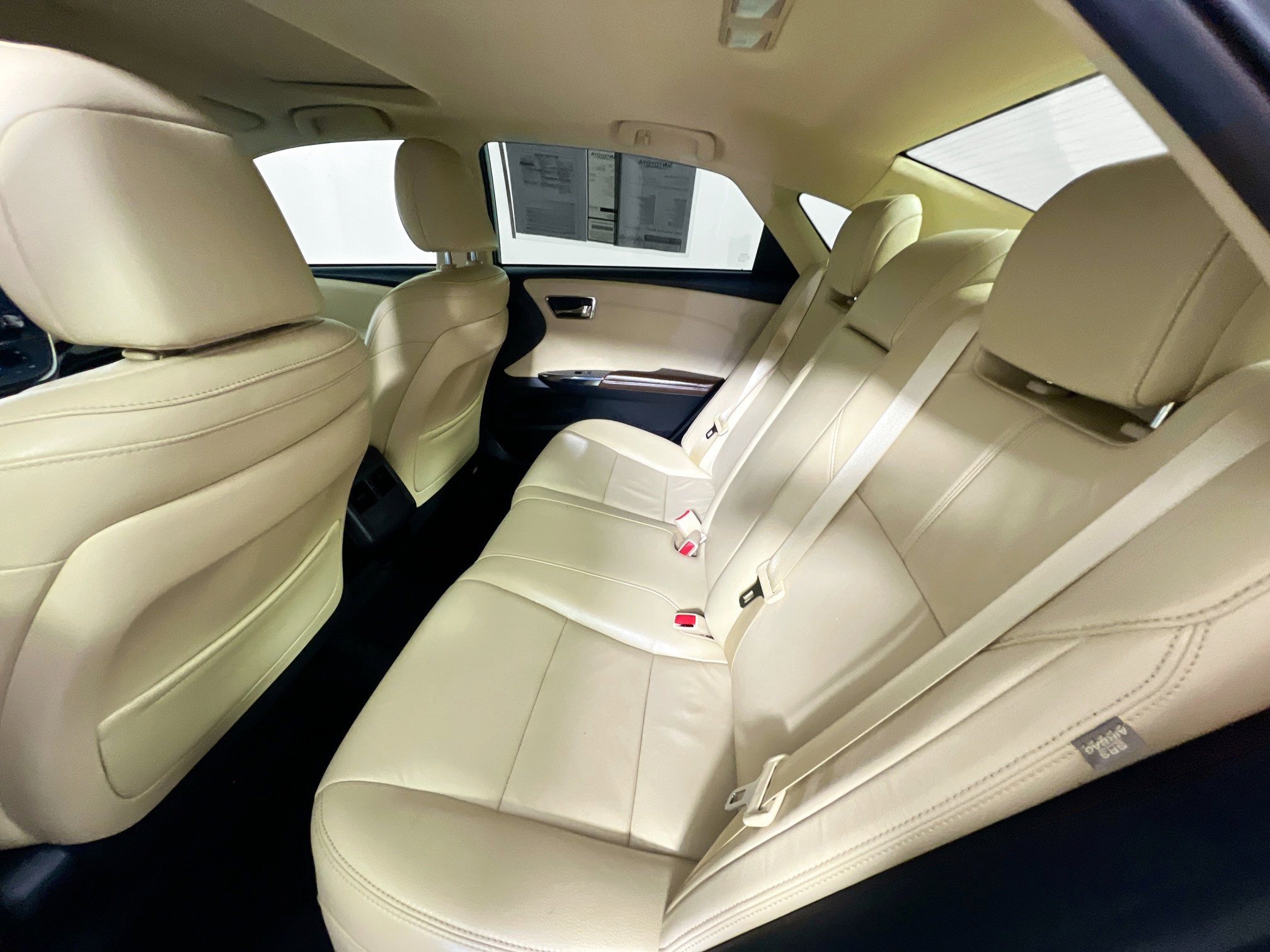 Used 2018 Toyota Avalon XLE Premium image 29