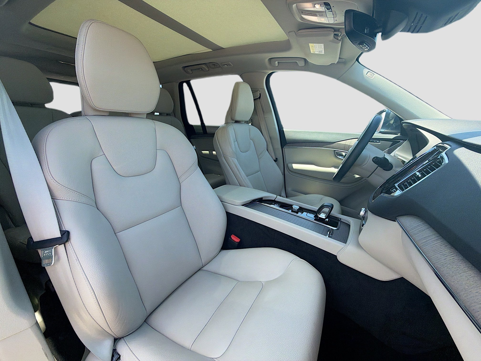 Used 2023 Volvo XC90 B6 Plus AWD/4WD image 15