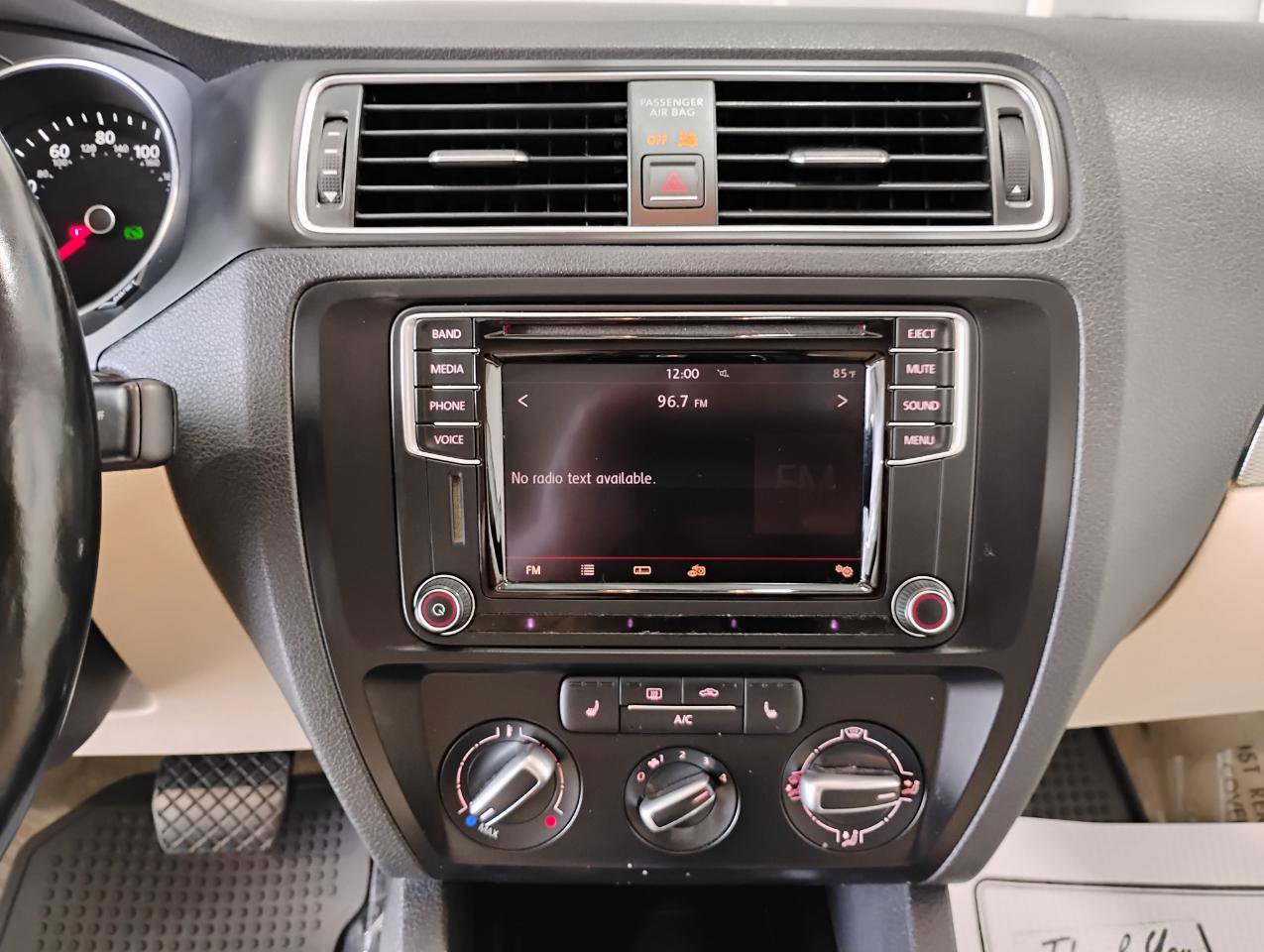 Used 2016 Volkswagen Jetta SE FWD image 29