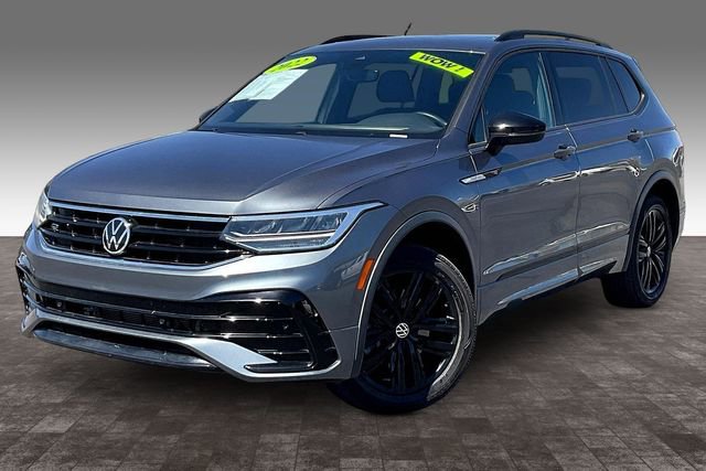 Used 2022 Volkswagen Tiguan SE R-Line image 1