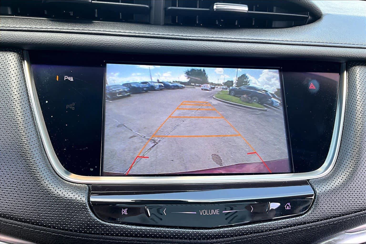 Used 2017 Cadillac XT5 Luxury w/ Driver Awareness Package FWD image 25