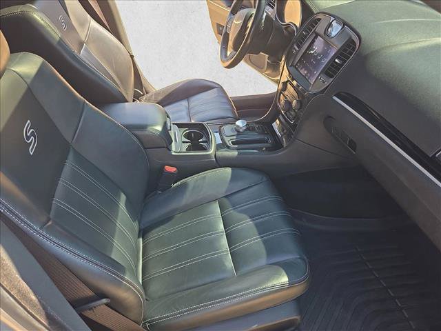 Used 2022 Chrysler 300 S RWD image 22