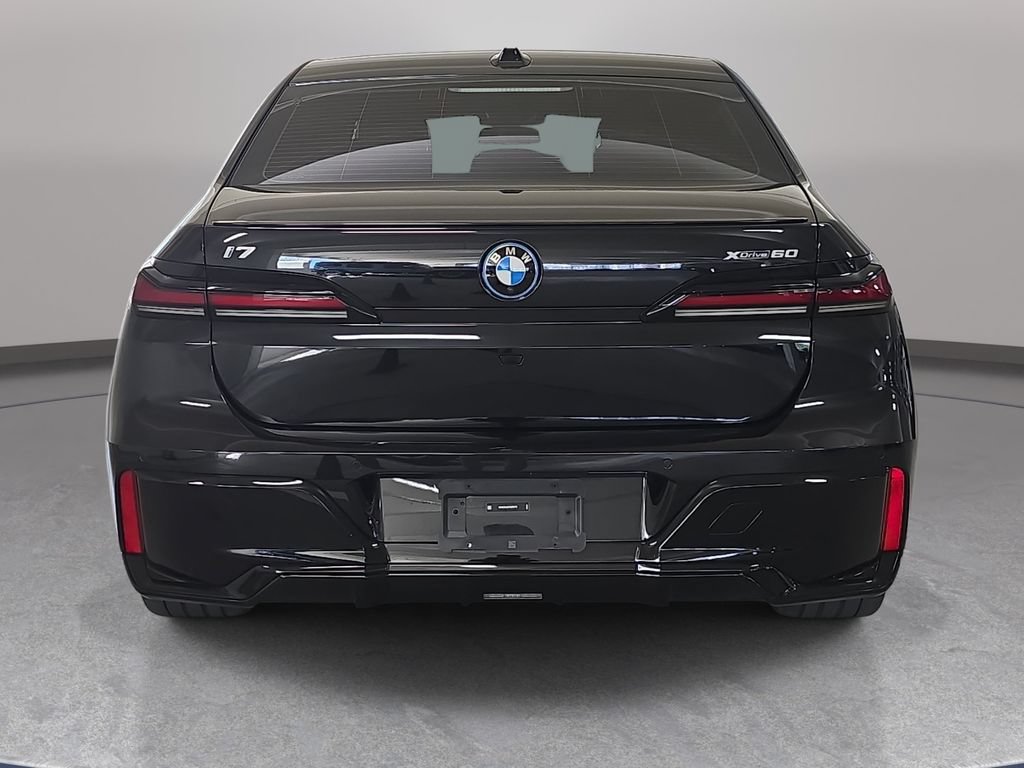 Certified 2023 BMW i7 xDrive60 AWD/4WD image 8