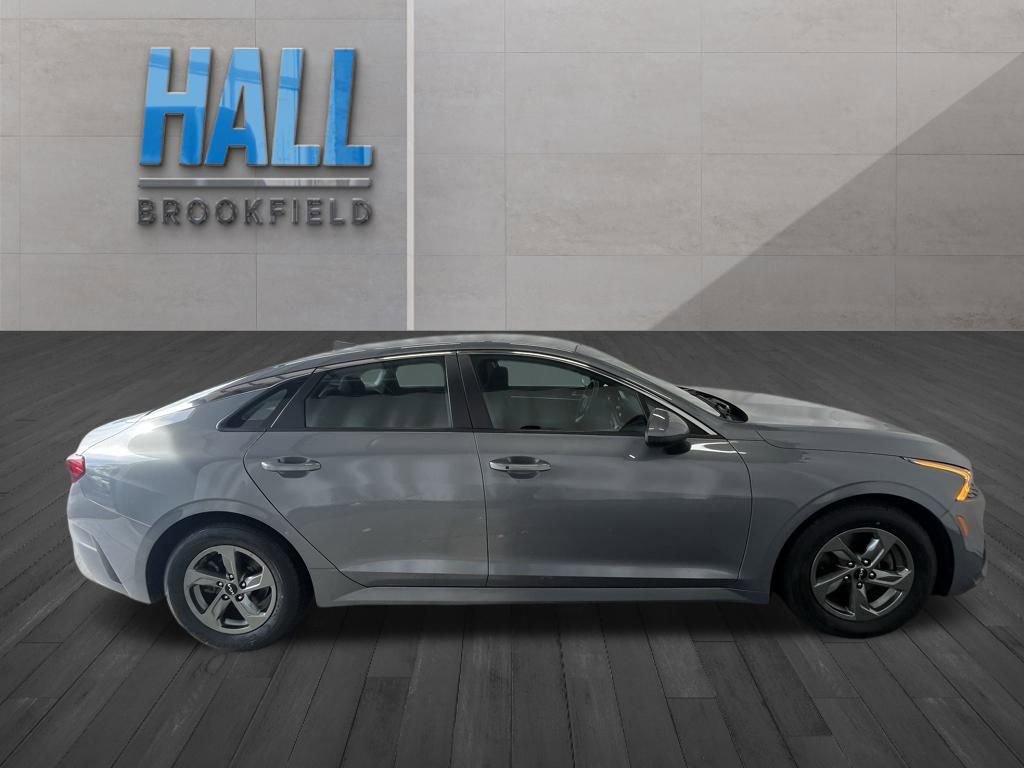 Used 2022 Kia K5 LXS image 6