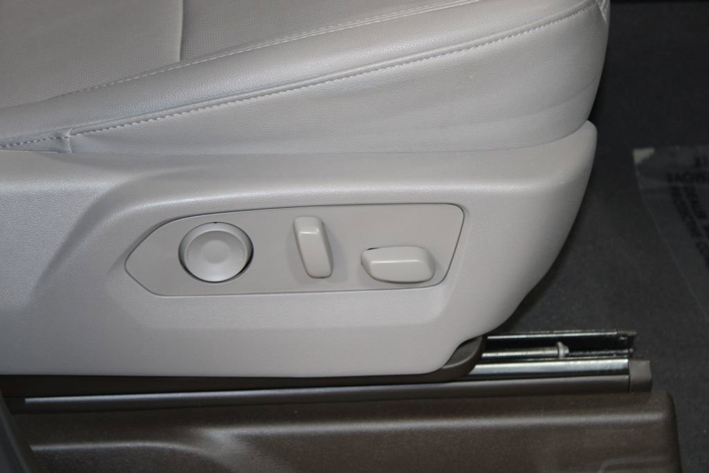 Used 2023 GMC Sierra 1500 SLT image 31