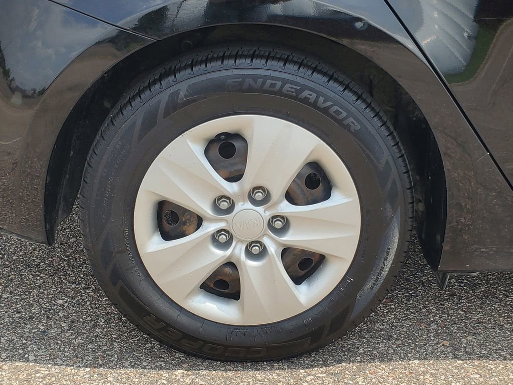 Used 2016 Kia Forte LX FWD image 5
