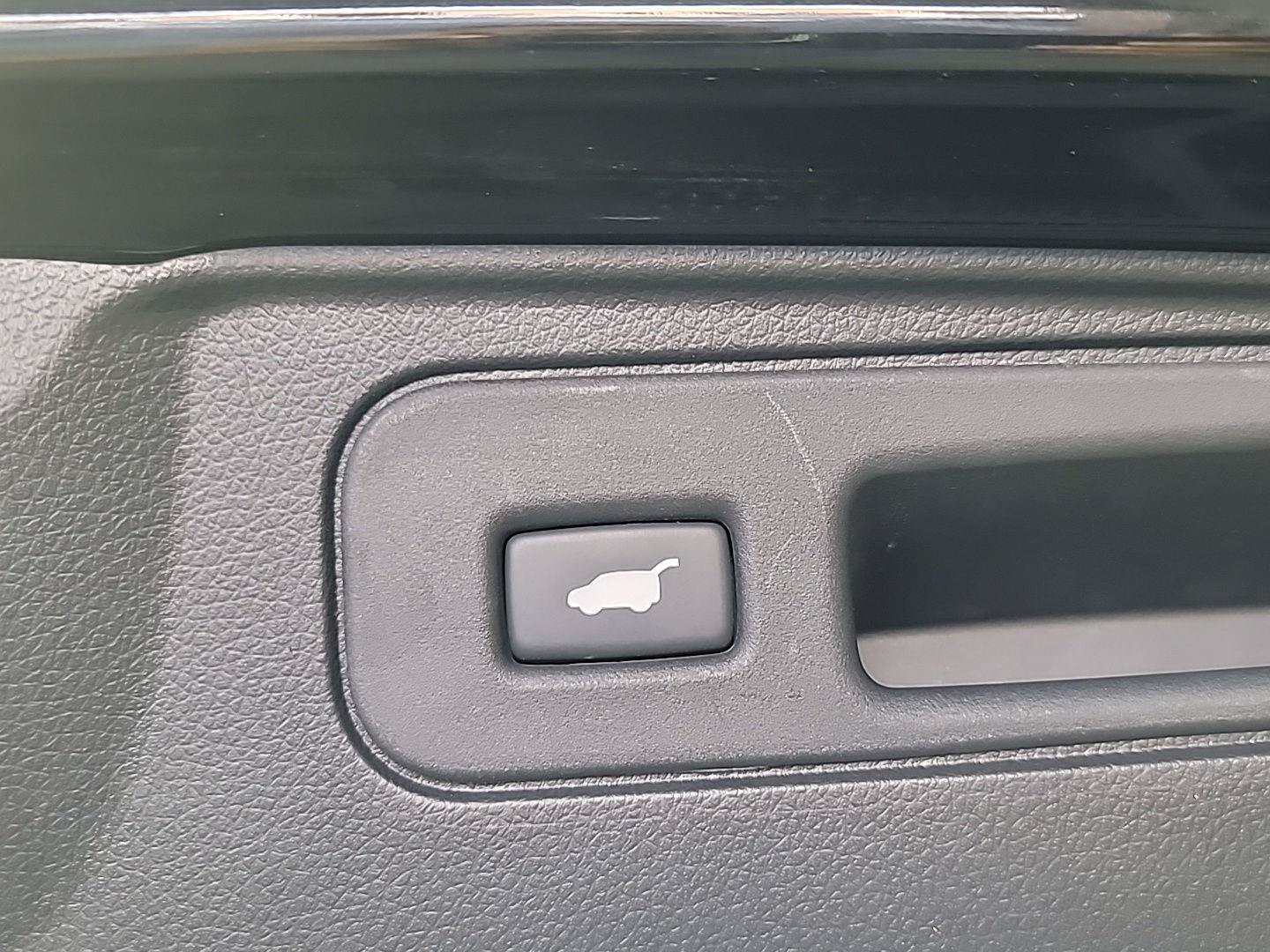 Certified 2024 Honda Passport Black Edition image 8