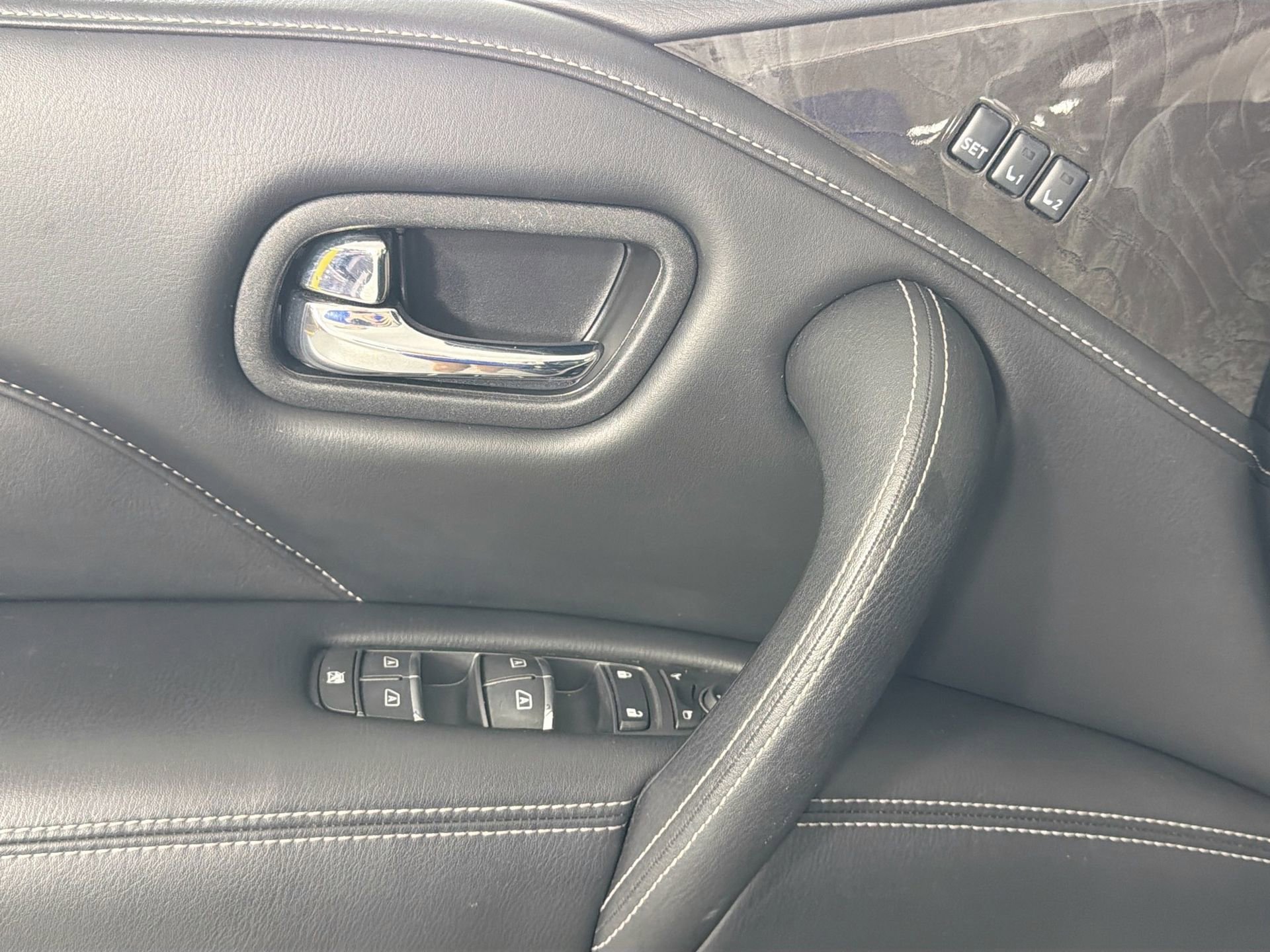 Used 2022 INFINITI QX80 Luxe w/ Cargo Package image 18