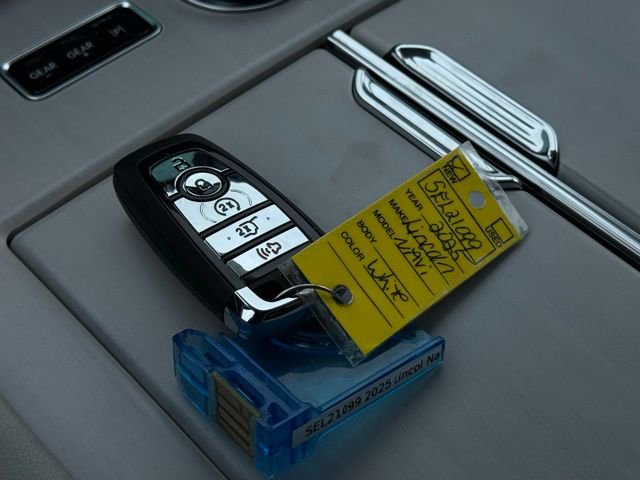 New 2025 Lincoln Navigator Reserve image 53