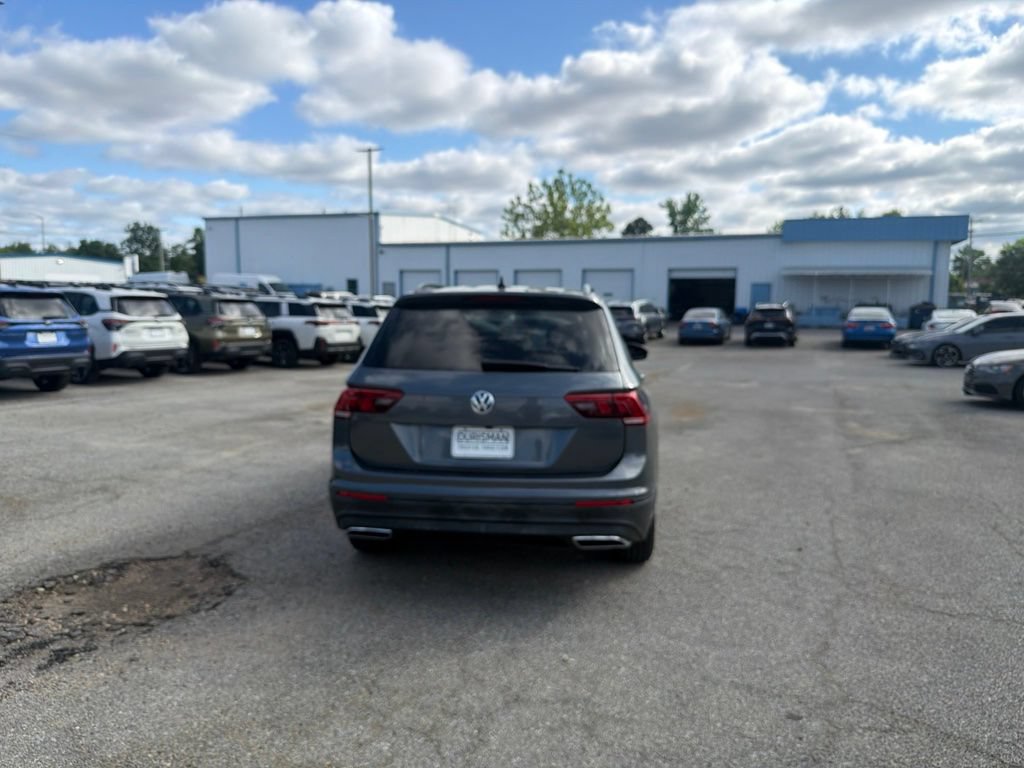 Used 2021 Volkswagen Tiguan S FWD image 4