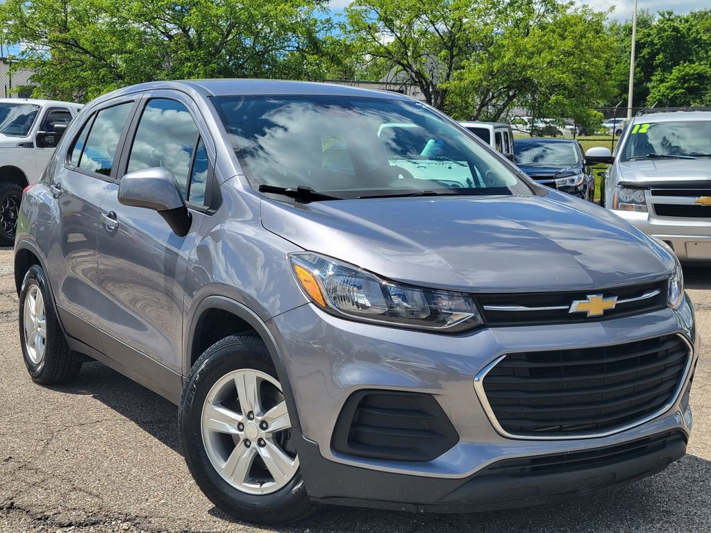Used 2020 Chevrolet Trax LS FWD image 26