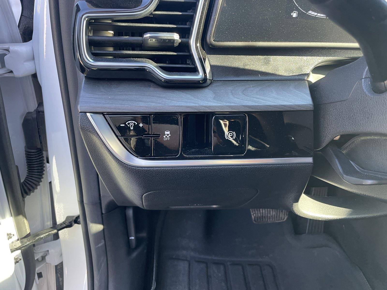 Used 2024 Kia Sportage X-Line image 12