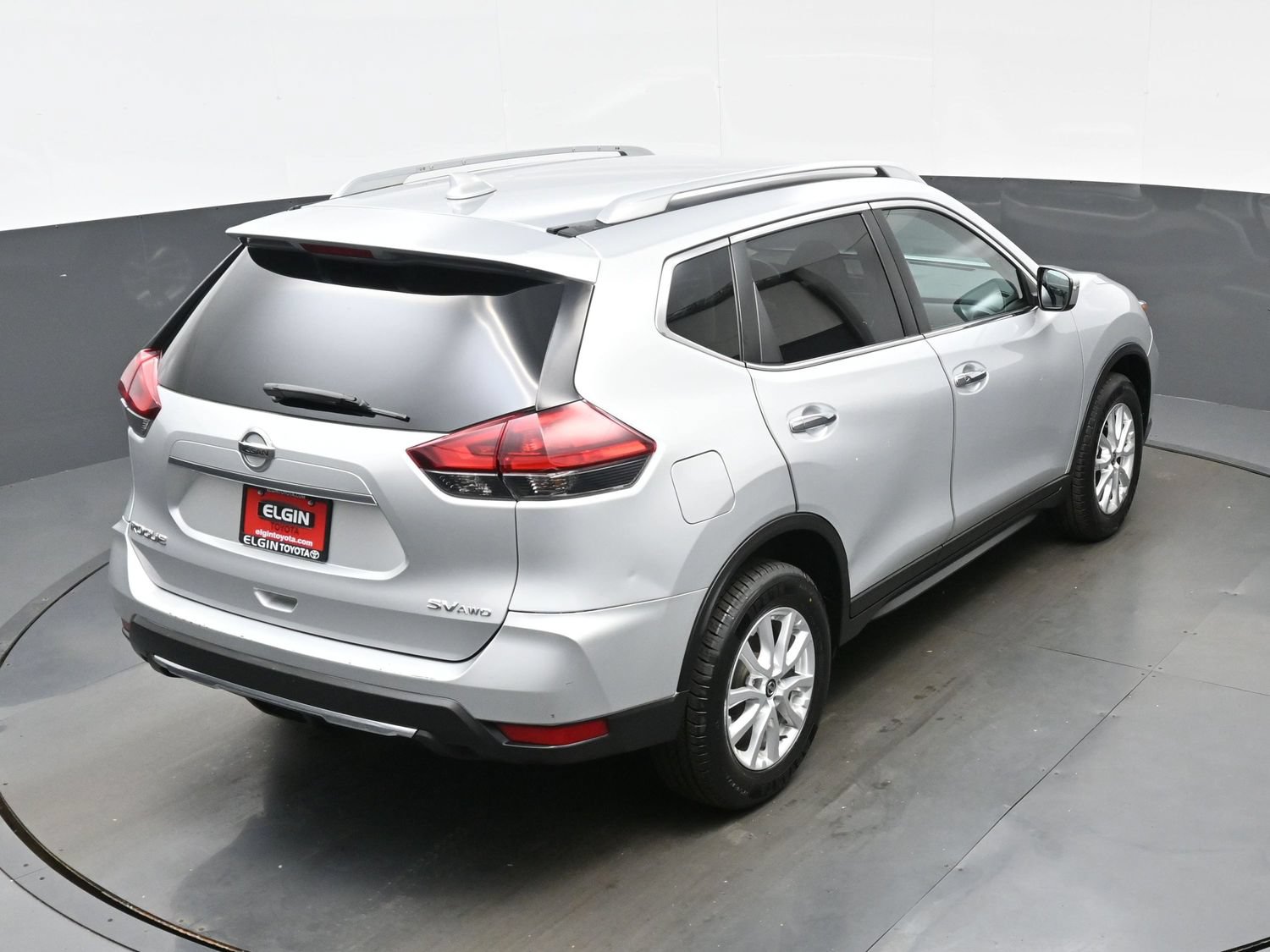Used 2018 Nissan Rogue SV AWD/4WD image 41