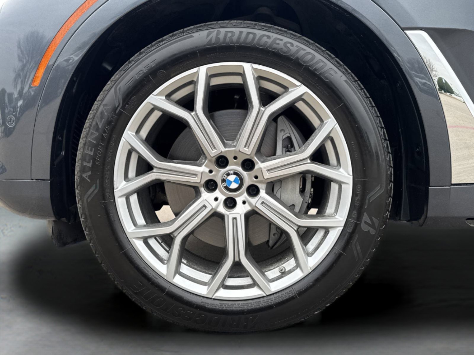 Used 2020 BMW X7 xDrive50i w/ Cold Weather Package image 26