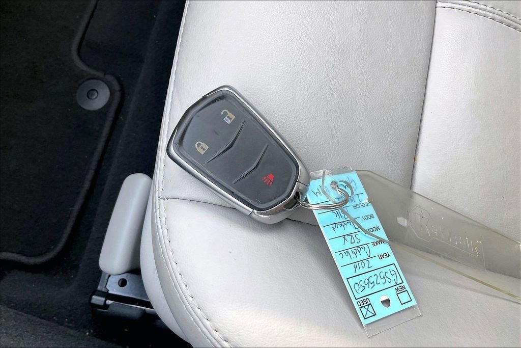 Used 2016 Cadillac SRX FWD image 35