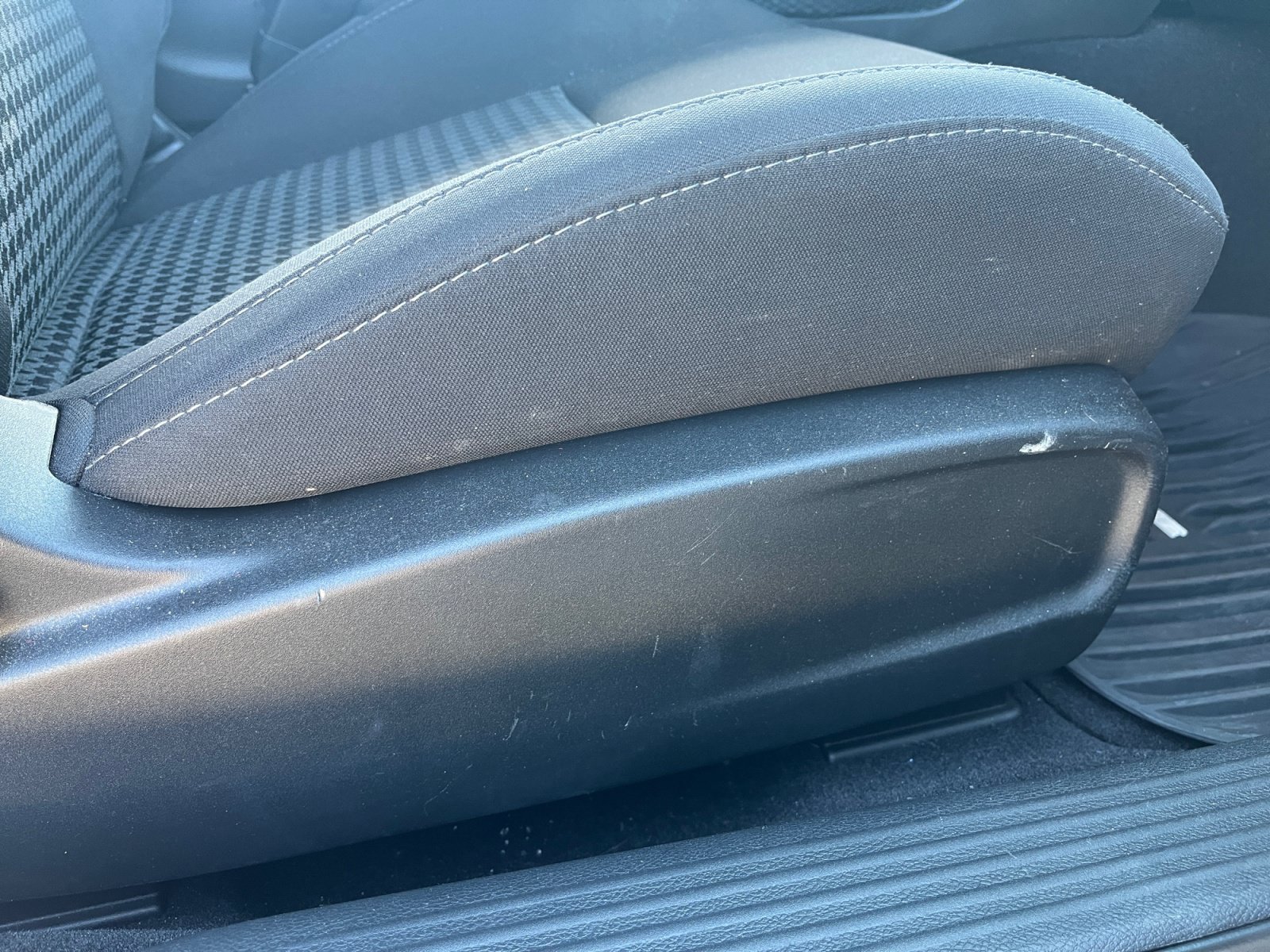 Used 2019 Dodge Challenger GT w/ Blacktop Package RWD image 30