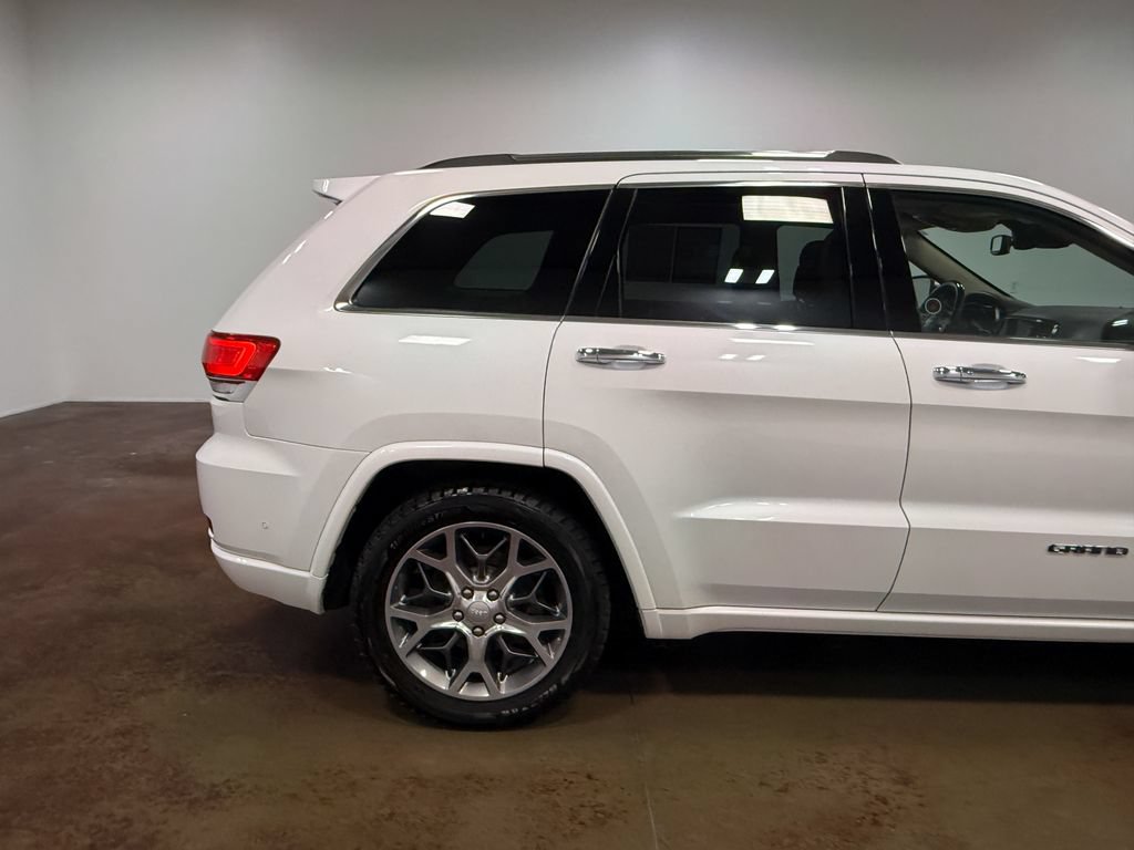 Used 2021 Jeep Grand Cherokee Overland w/ Protech Group AWD/4WD image 33