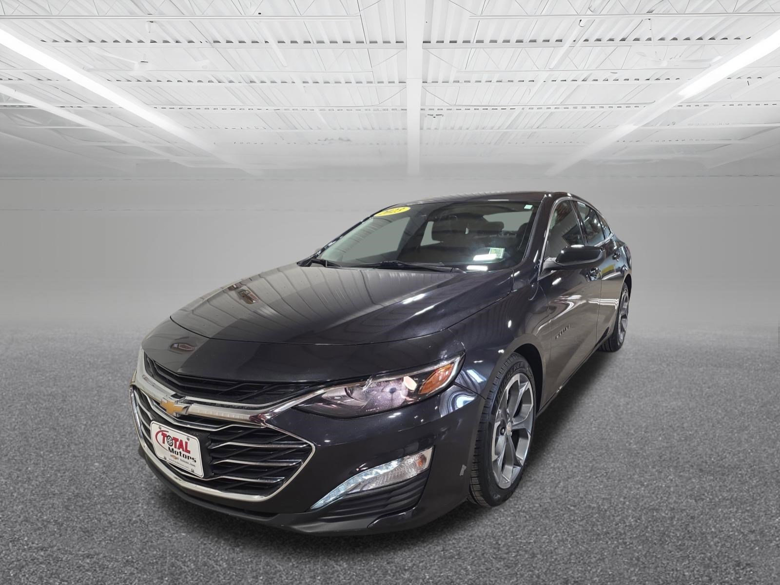 Certified 2023 Chevrolet Malibu LT image 2