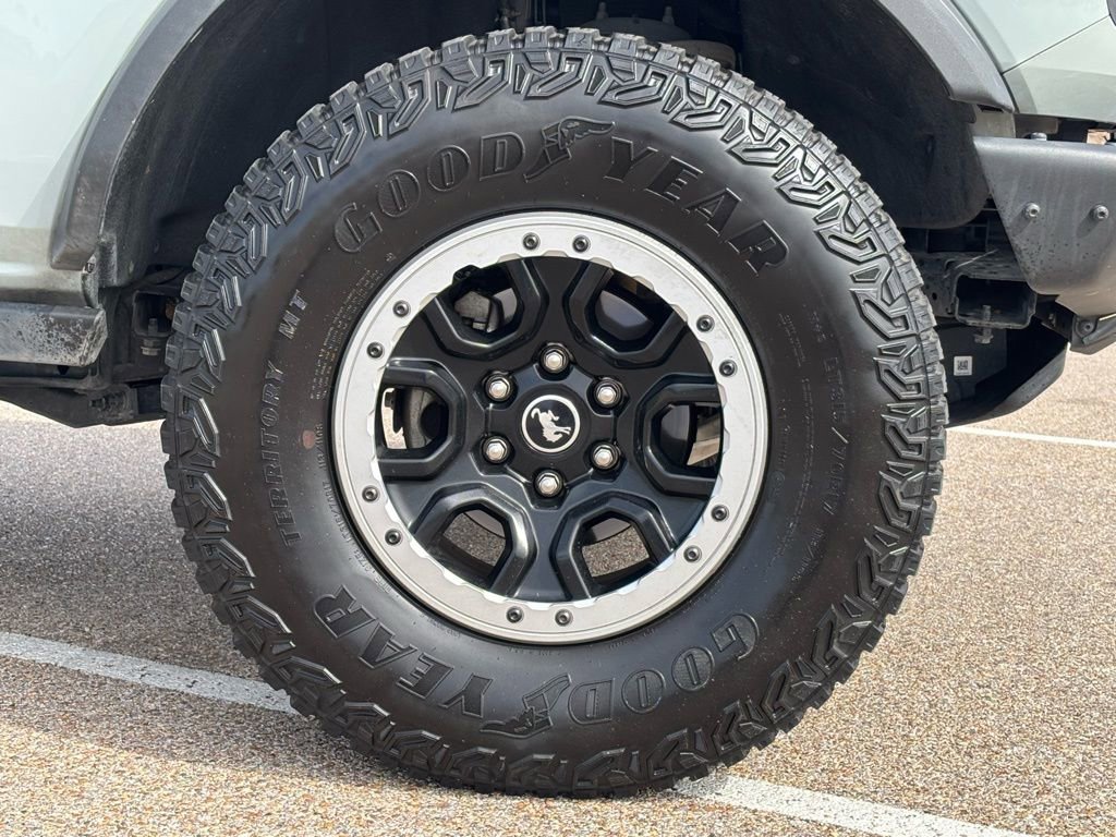 Used 2022 Ford Bronco Black Diamond w/ Sasquatch Package image 9