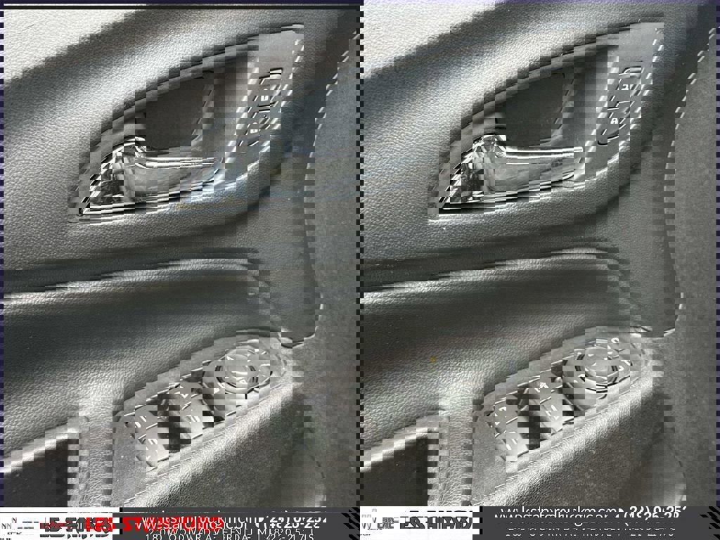 Used 2019 Chevrolet Equinox LT image 17