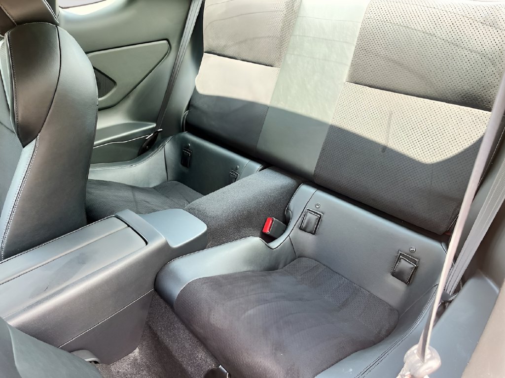 Used 2025 Toyota GR86 Premium w/ ALL Weather Mat Package (TMS) RWD image 23