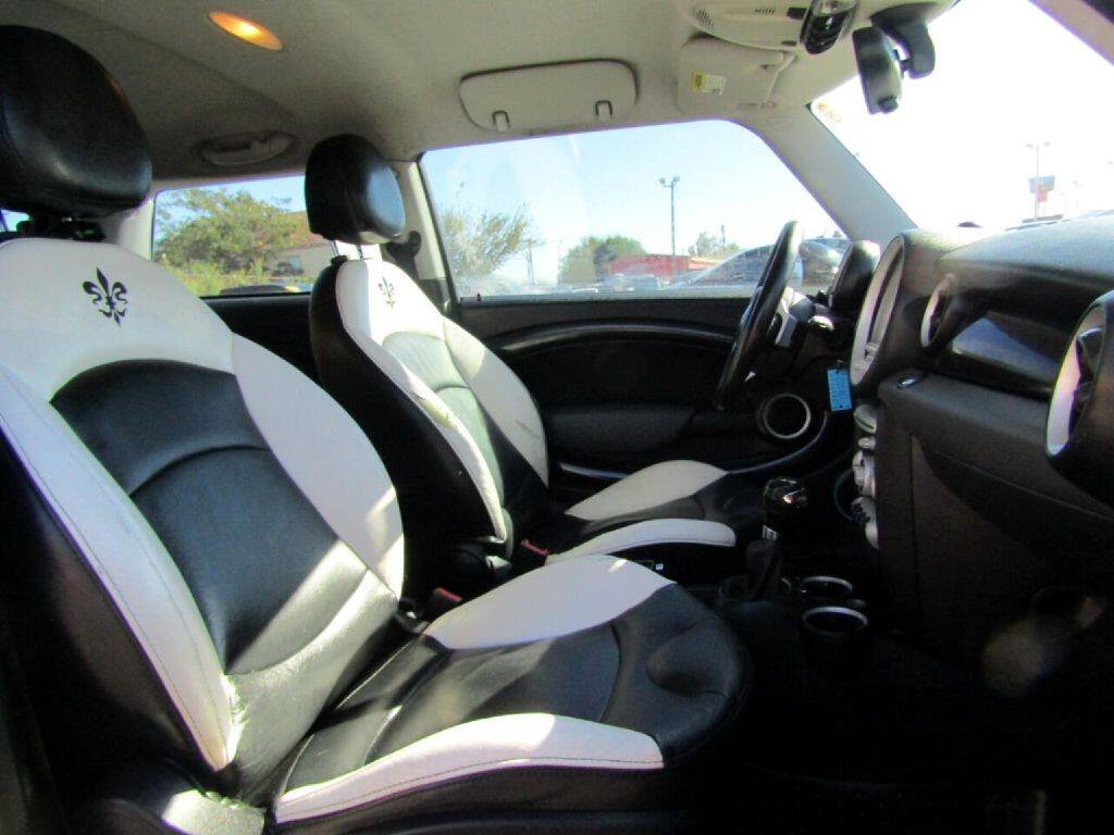 Used 2010 MINI Cooper S image 17