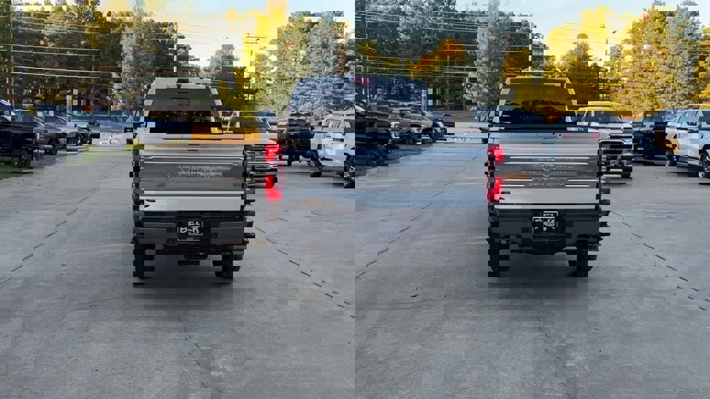 New 2026 Ford F250 King Ranch w/ FX4 Off-Road Package image 5