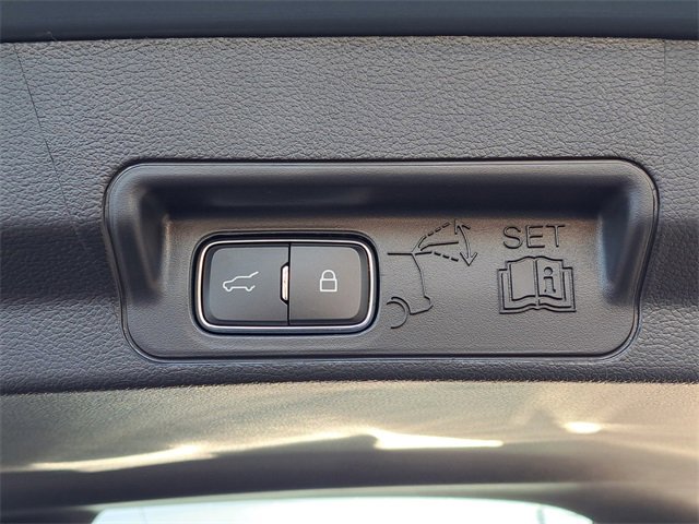 New 2026 Ford Explorer Active w/ Active Comfort Package image 28